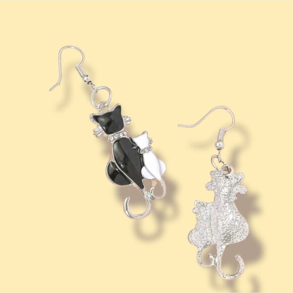 Cat Earrings   - Picture 4 of 5